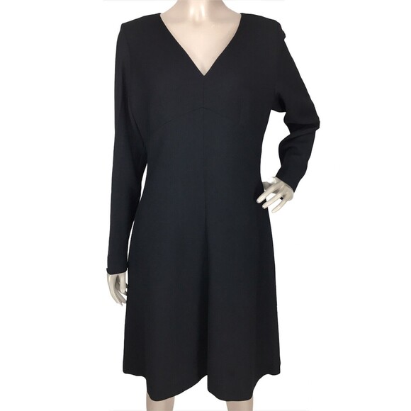 Vintage Yves Saint Laurent Black 100% Wool Darted Bust Sheath Dress Size 10 NWT - Picture 4 of 8